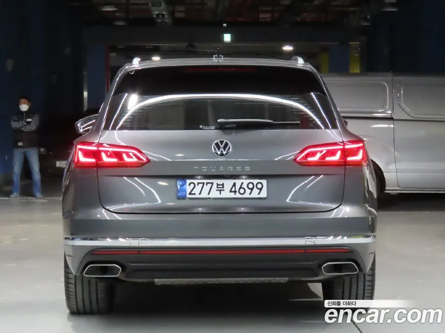 Volkswagen Touareg 2023 из KR, фото 3