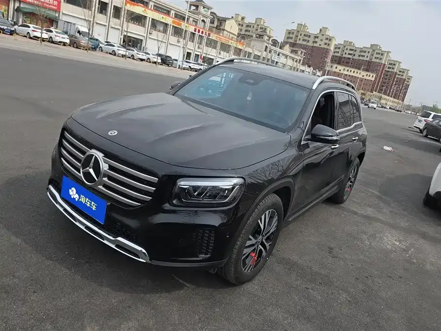 Mercedes-Benz GLB — фото 1