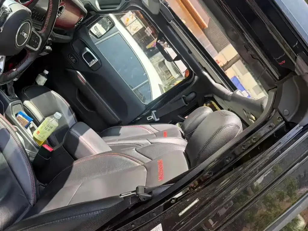 Jeep Wrangler — фото 2