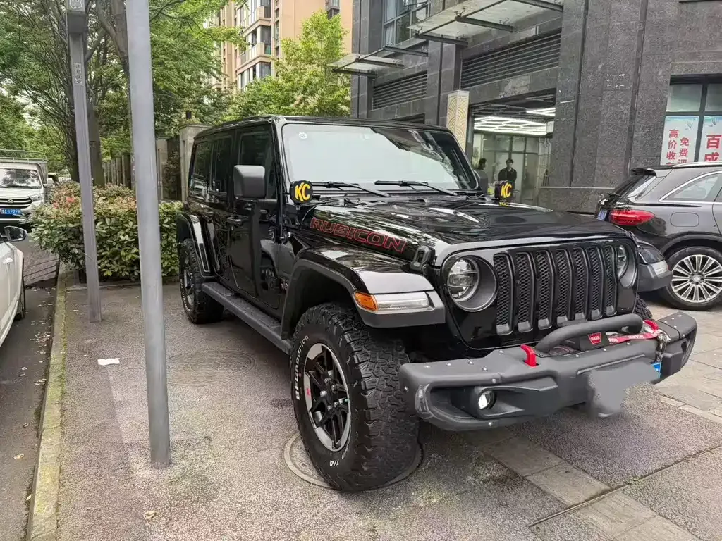 Jeep Wrangler — фото 7