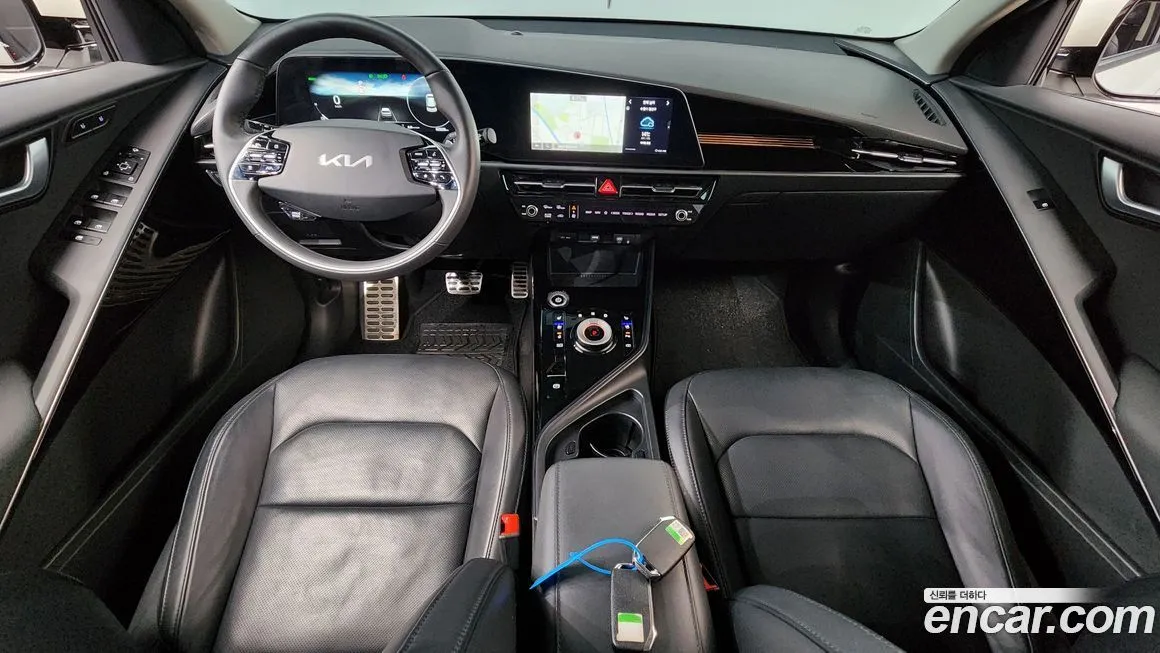 Kia Niro — фото 10