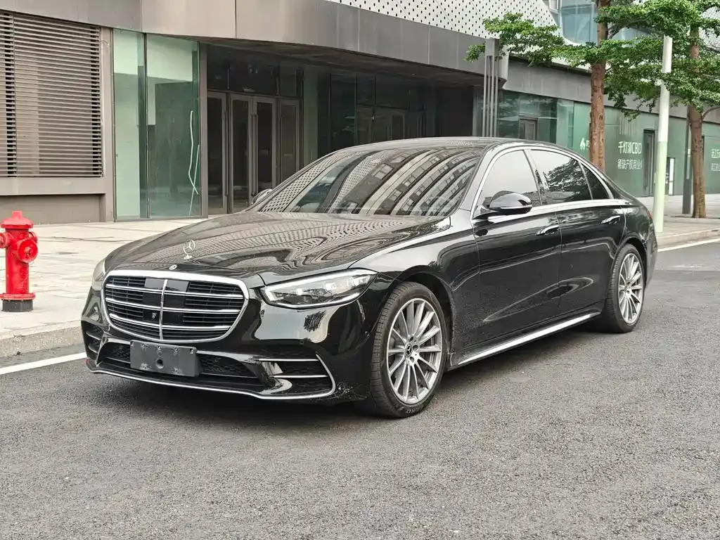 Mercedes-Benz S-Class — фото 1