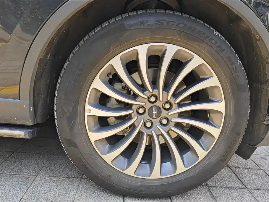 Lincoln Aviator 2022 из CN, фото 8