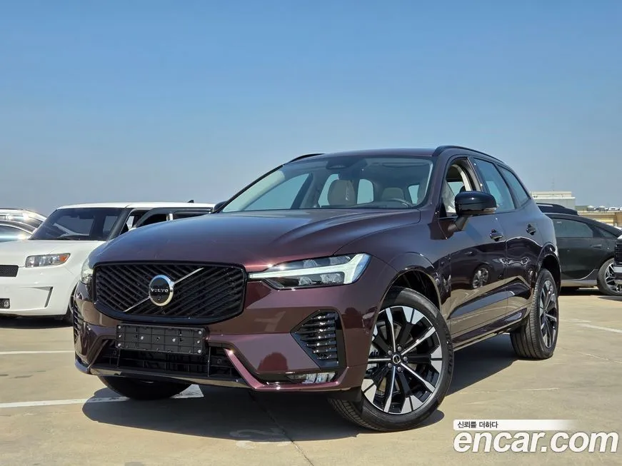 Volvo XC60 — фото 1