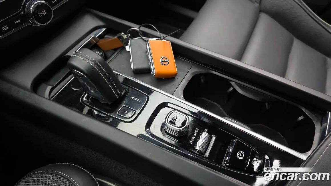 Volvo XC60 2021 из KR, фото 7