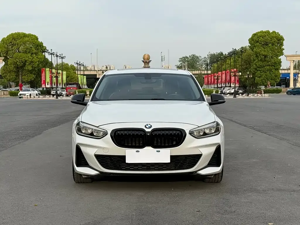 BMW 1 Series 2021 из CN, фото 5