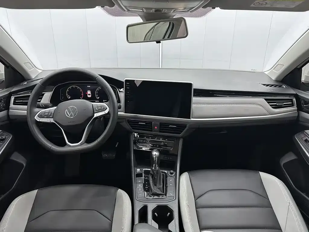 Volkswagen Bora 2022 из CN, фото 10