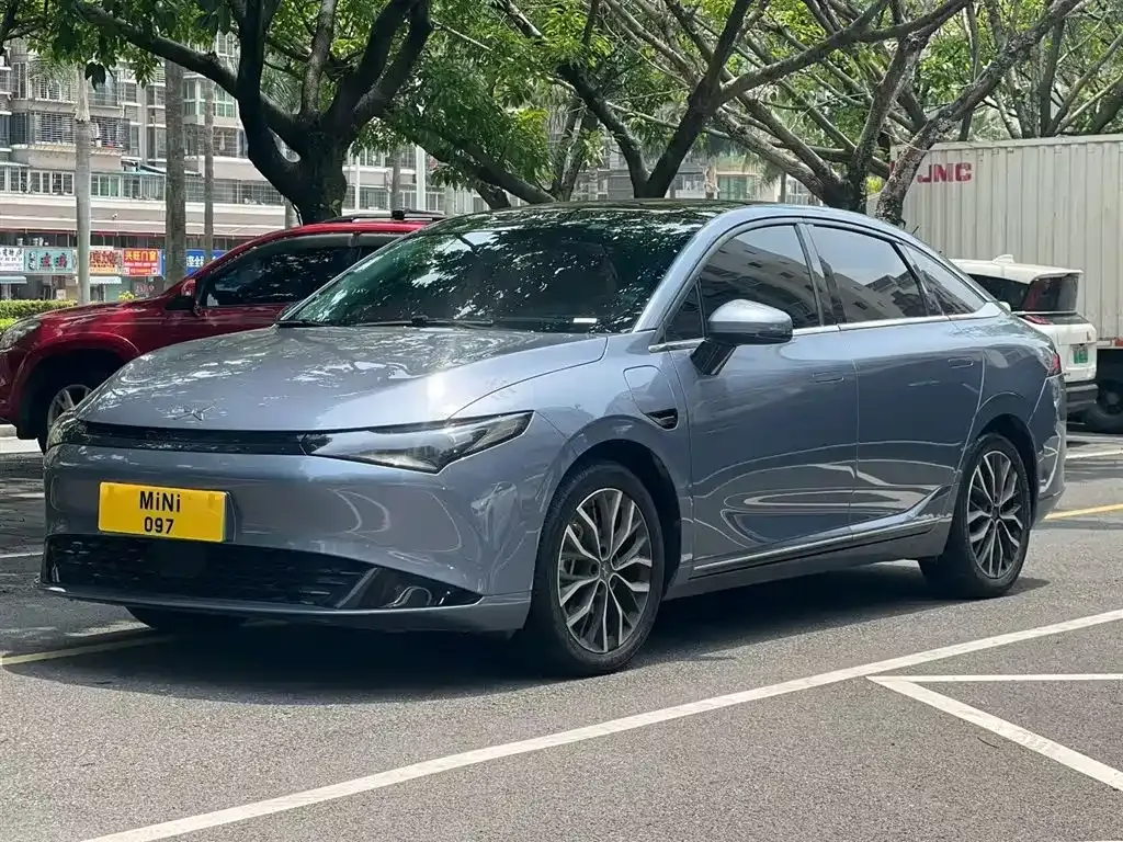 XPeng P5