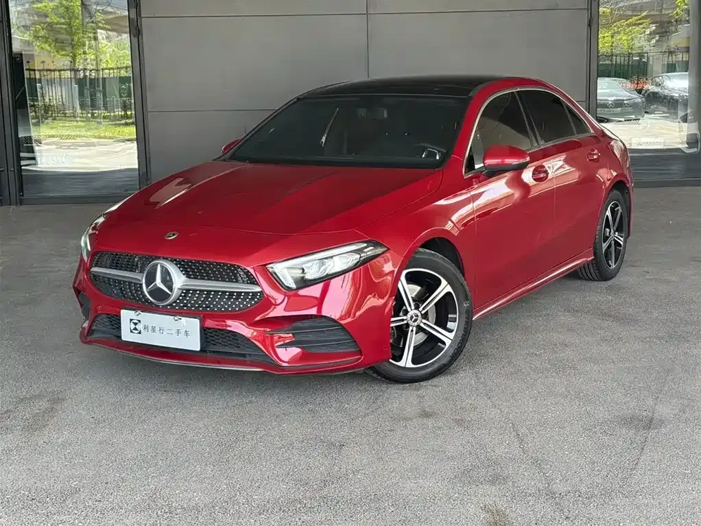 Mercedes-Benz A-Class — фото 1