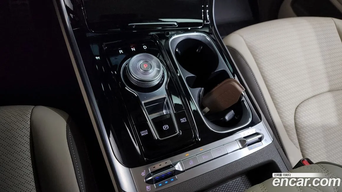 Kia Carnival — фото 10