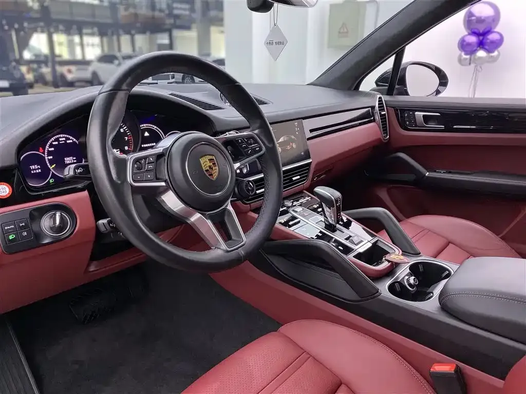 Porsche Cayenne Hybrid — фото 10