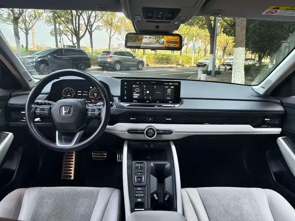 Honda Accord New Energy 2023 из CN, фото 7