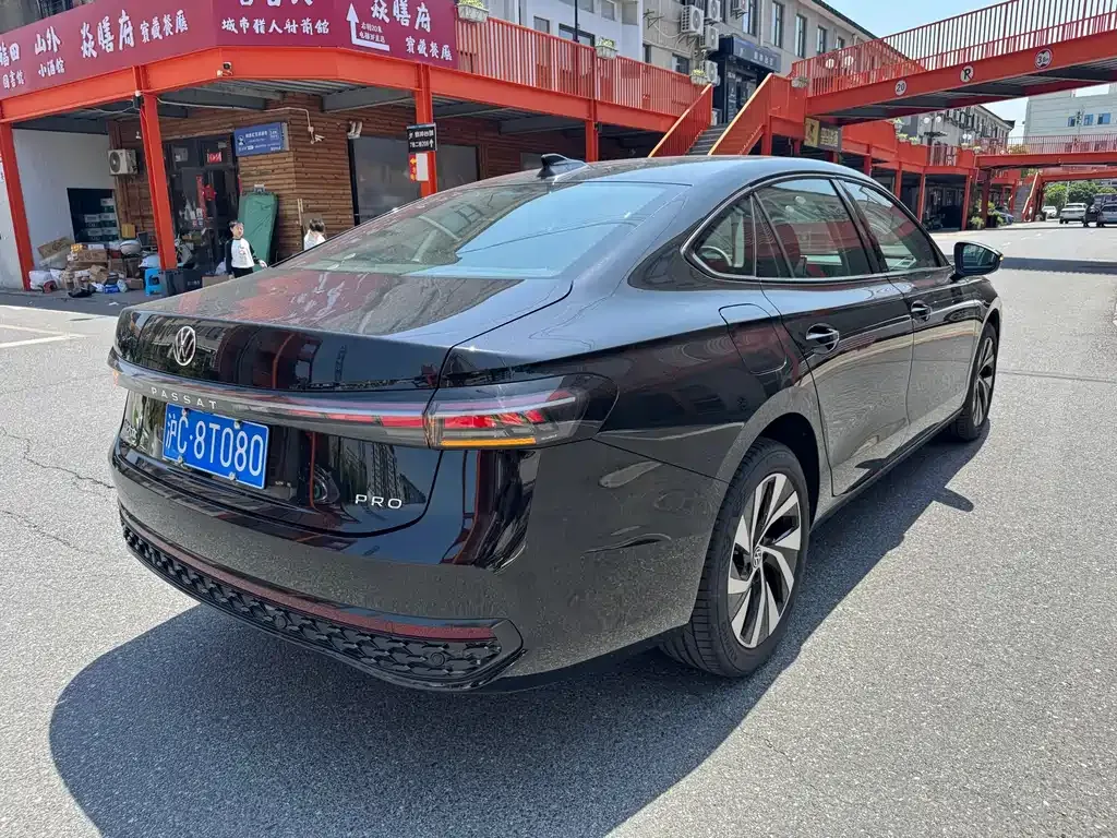 Volkswagen Passat — фото 5