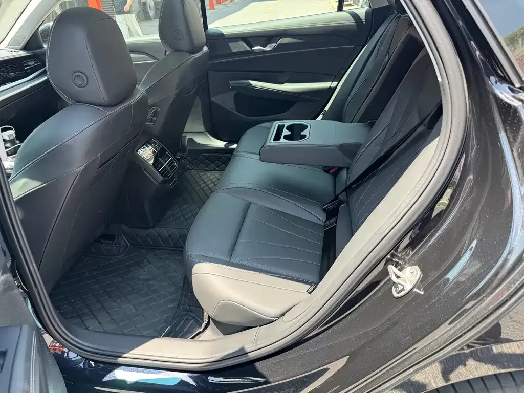 Volkswagen Passat — фото 2