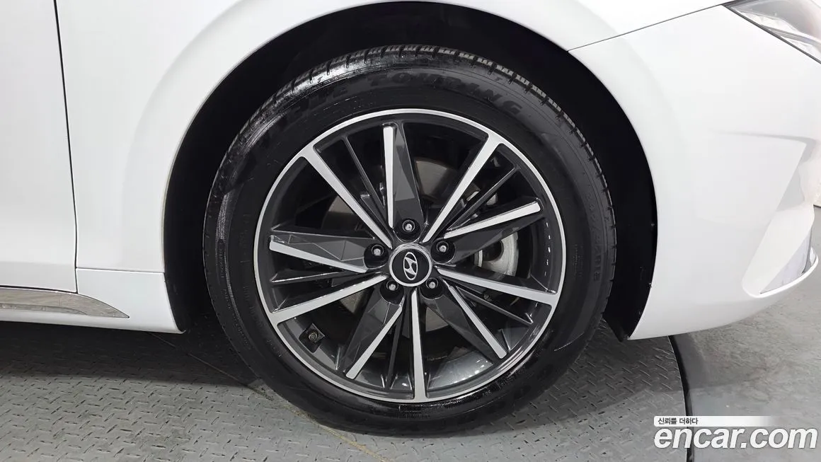 Hyundai Grandeur 2022 из KR, фото 5