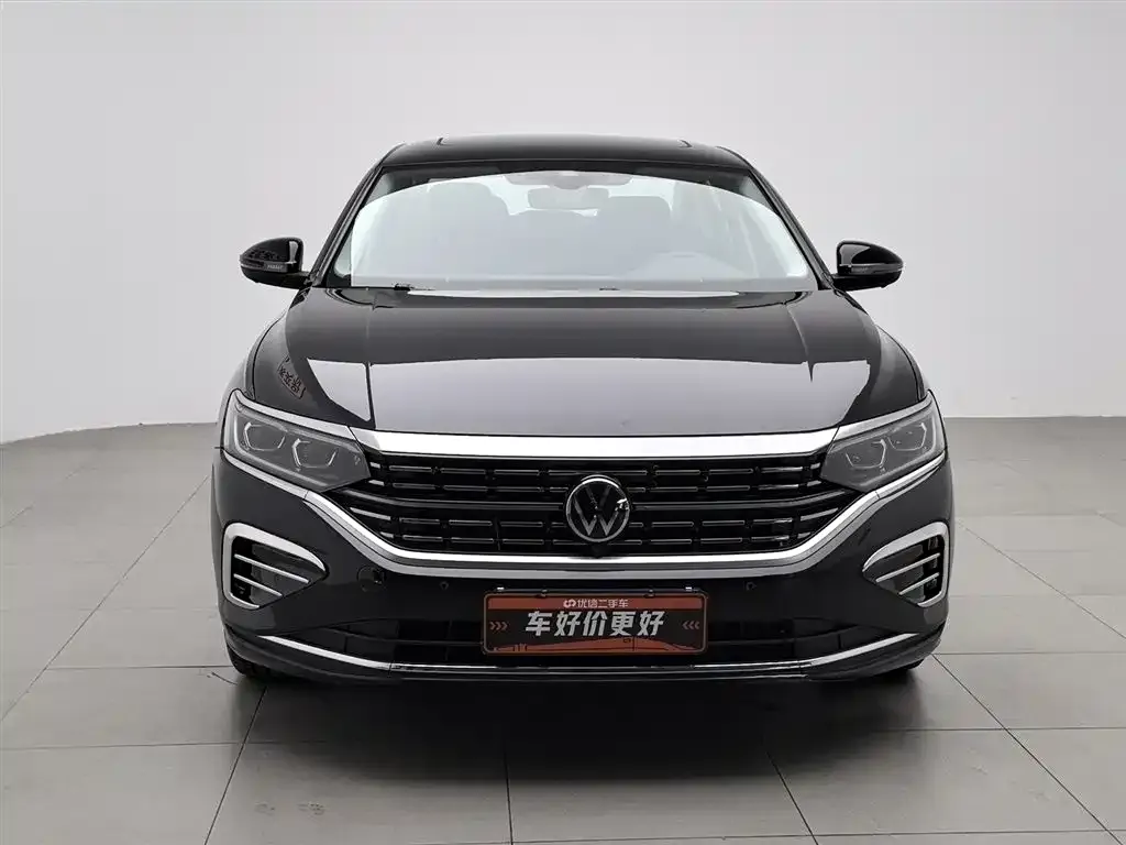 Volkswagen Passat — фото 8