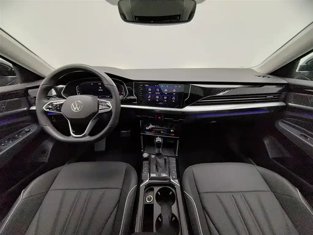 Volkswagen Passat — фото 7
