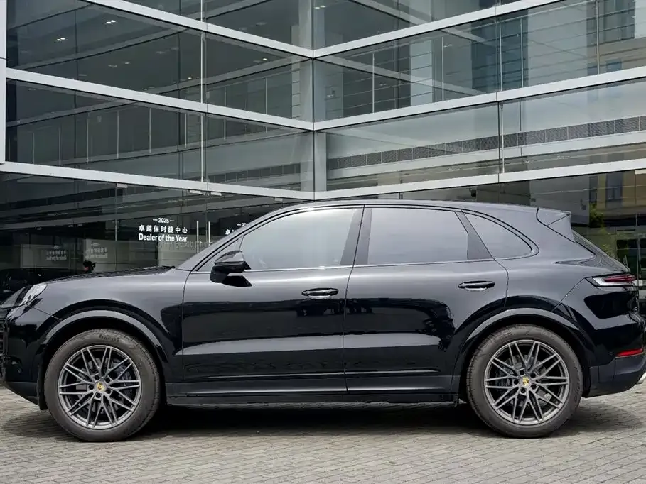 Porsche Cayenne — фото 7