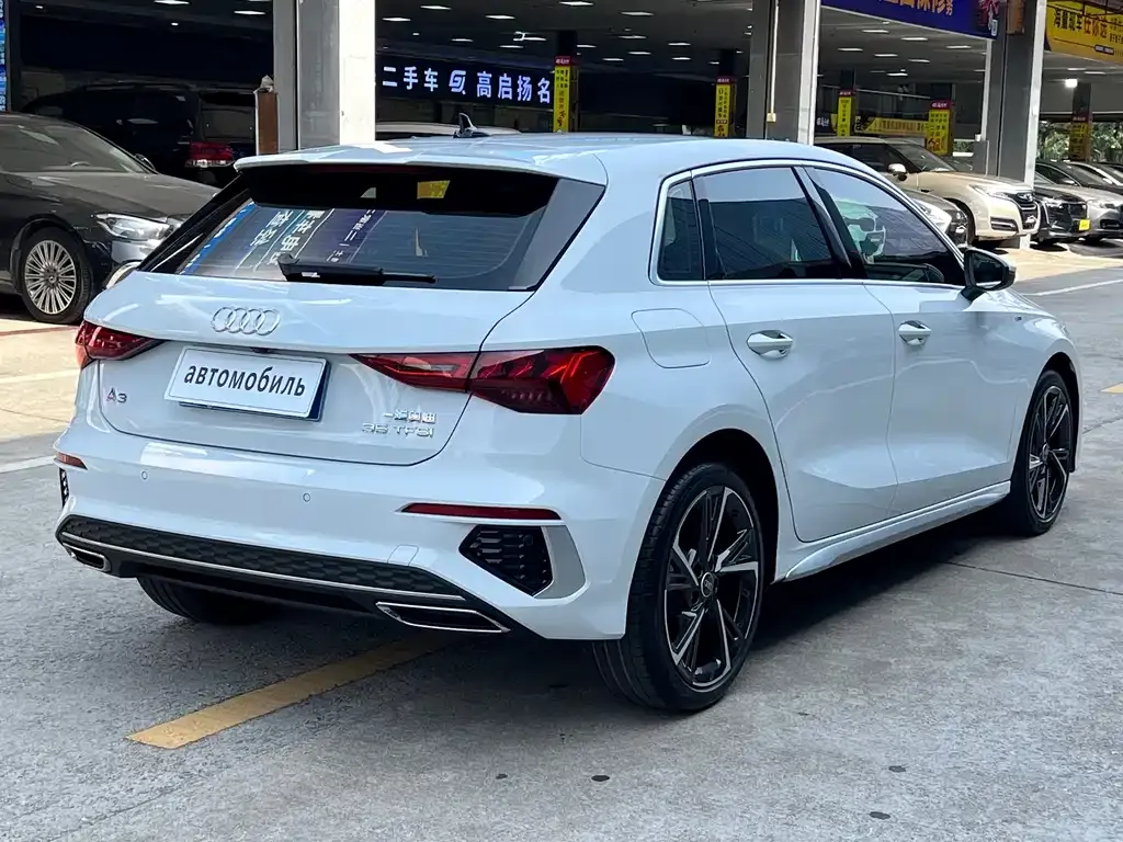 Audi A3 2024 из CN, фото 5