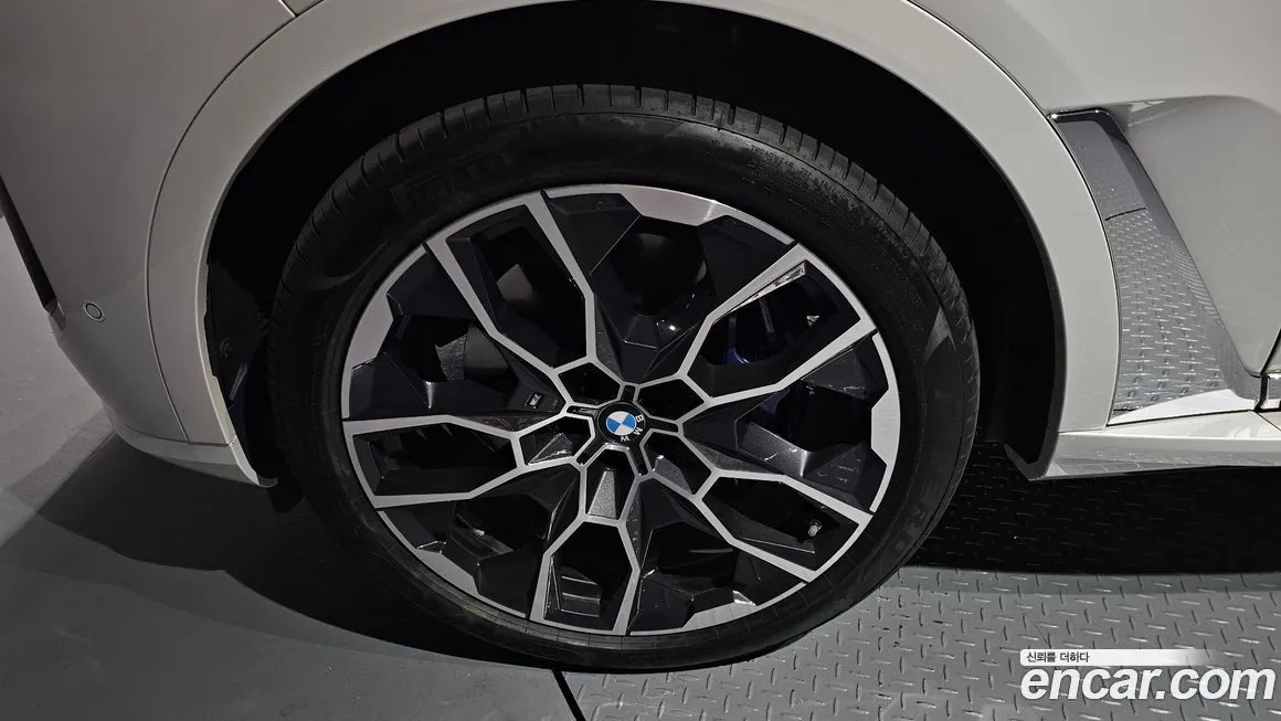 BMW X7 2025 из KR, фото 4