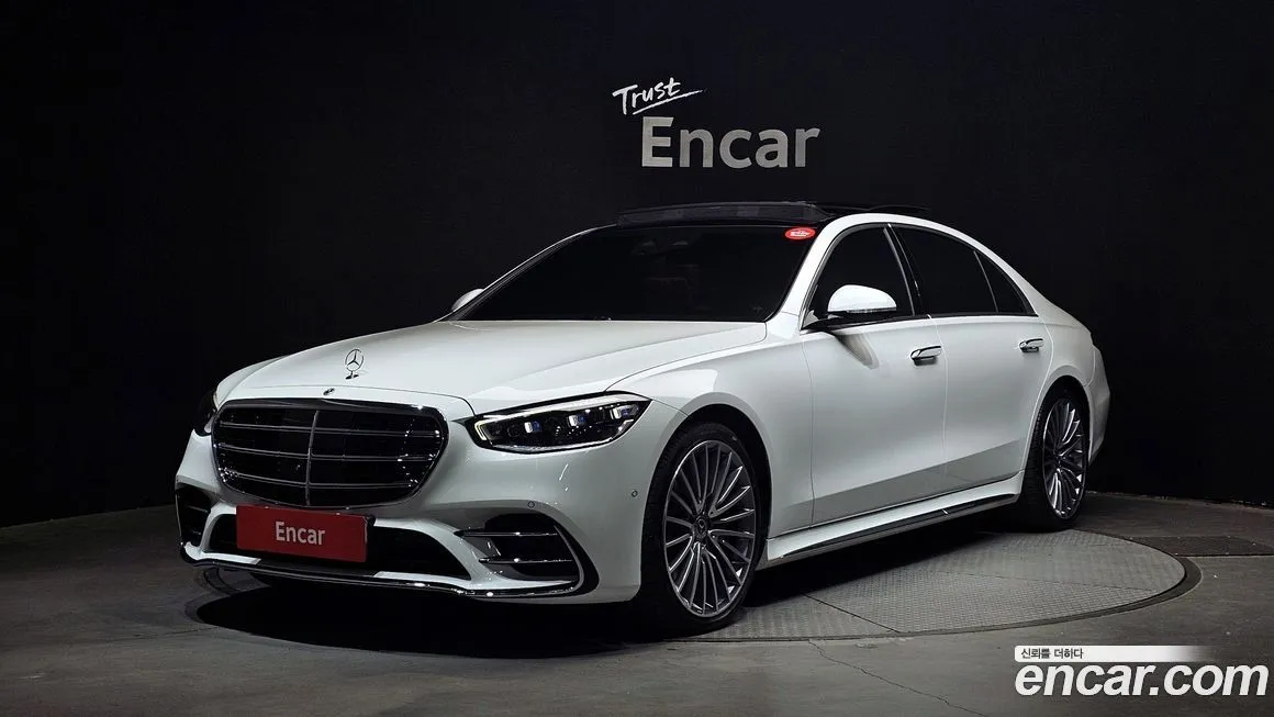 Mercedes-Benz S-Class — фото 1