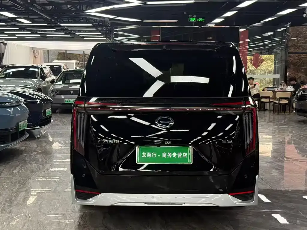 GAC Motor Trumpchi E9 — фото 2