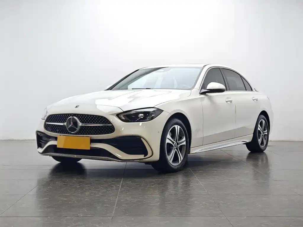 Mercedes-Benz C-Class — фото 1