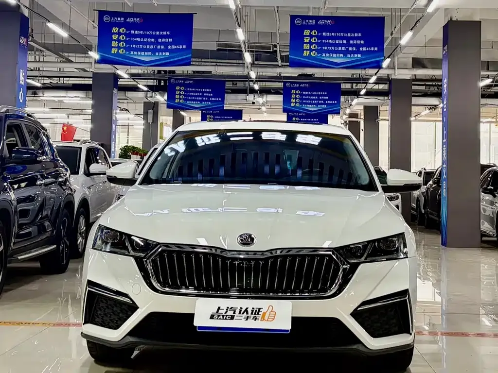 Skoda Octavia — фото 3