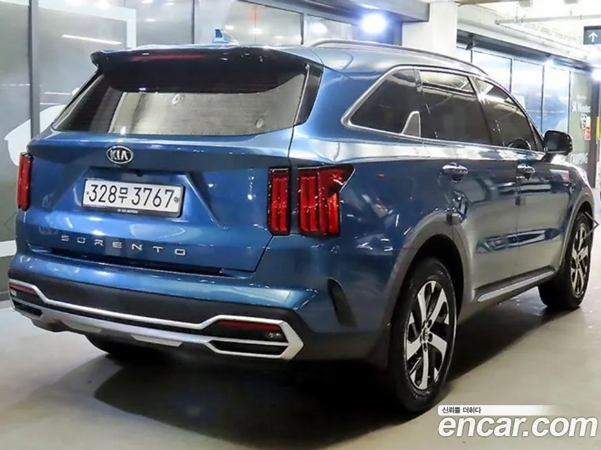 Kia Sorento — фото 3