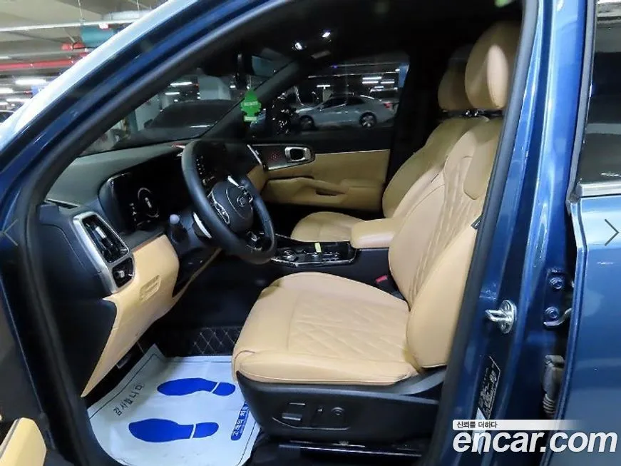 Kia Sorento — фото 6