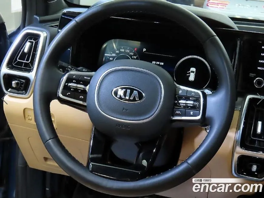 Kia Sorento — фото 10