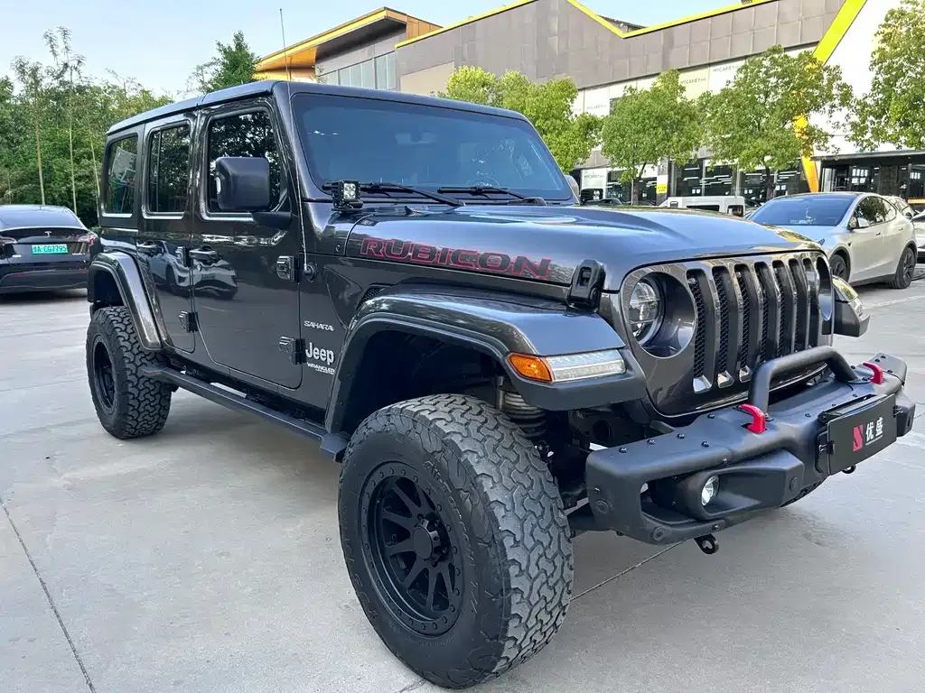 Jeep Wrangler — фото 7
