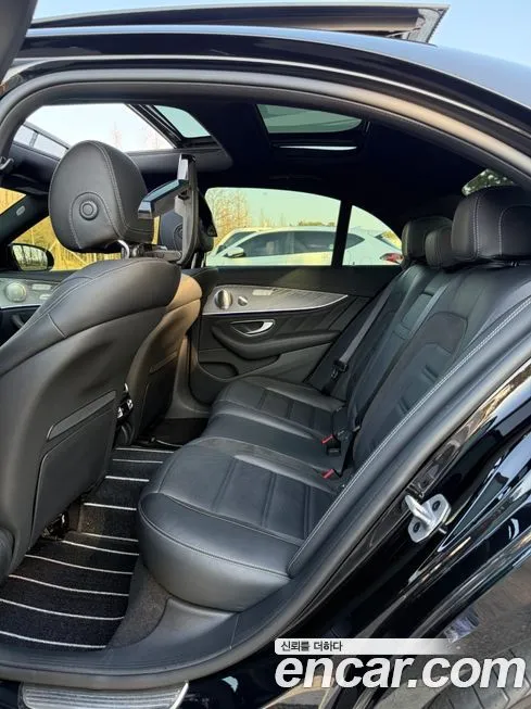 Mercedes-Benz E-Class 2023 из KR, фото 2