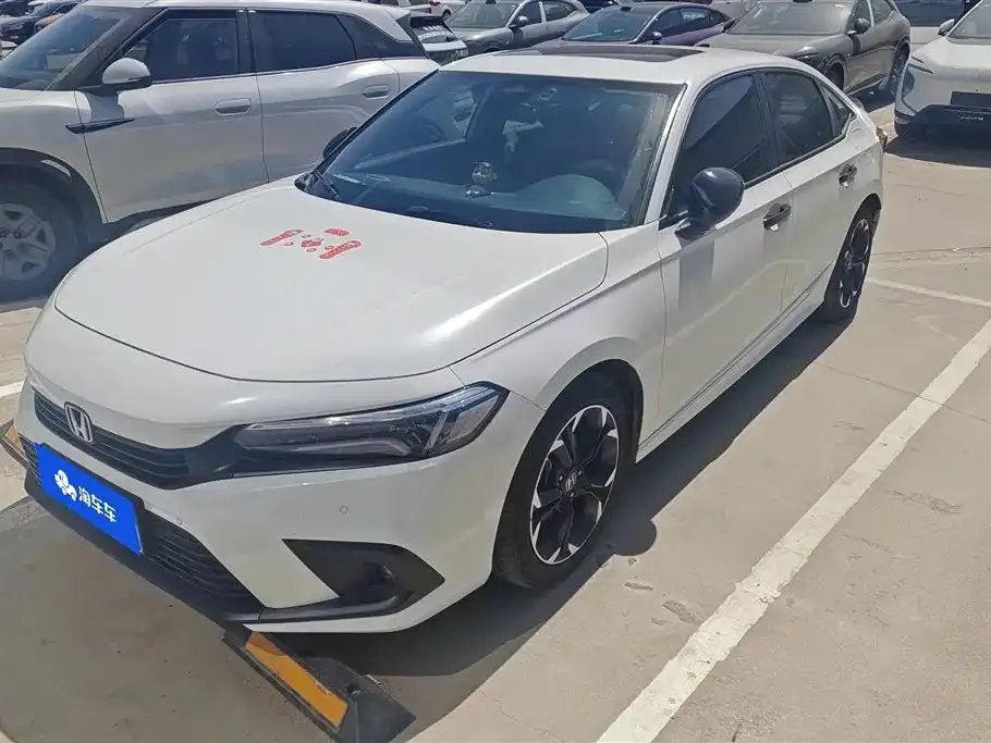 Honda Civic — фото 1