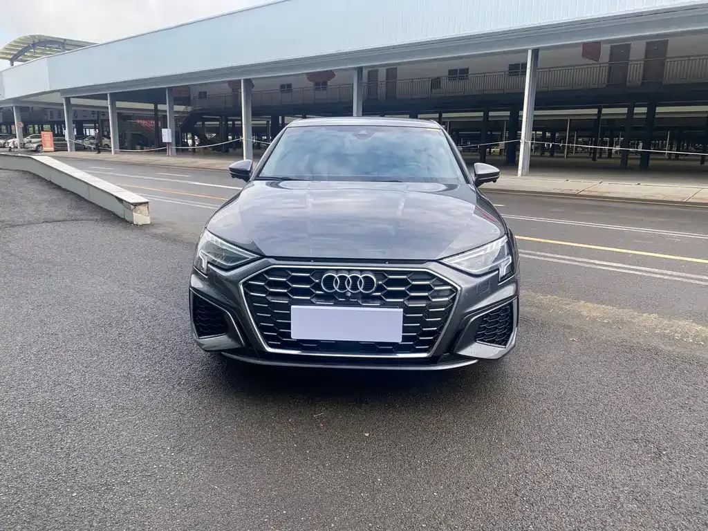 Audi A3 2024 из CN, фото 10