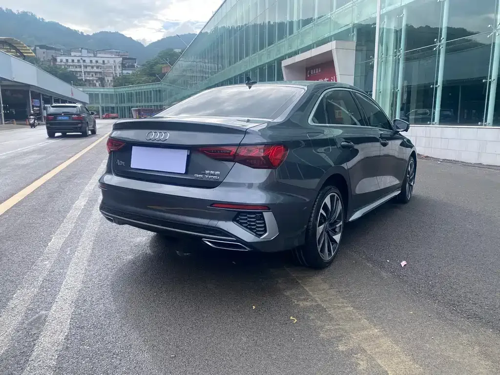 Audi A3 2024 из CN, фото 7
