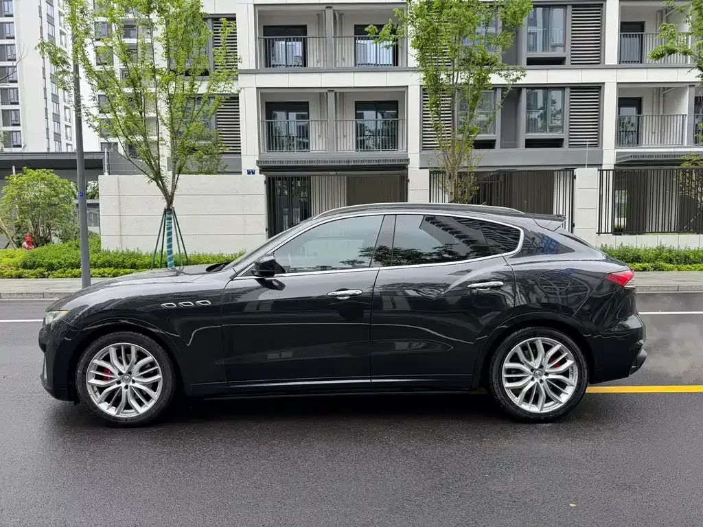 Maserati Levante 2022 из CN, фото 7