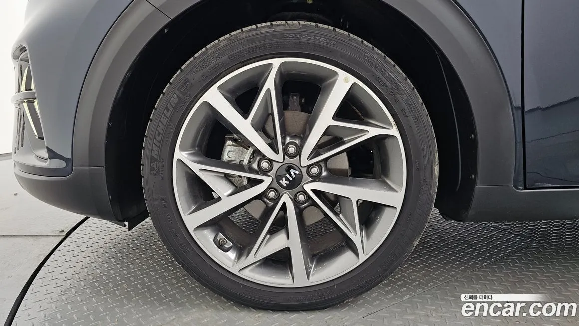 Kia Niro — фото 10