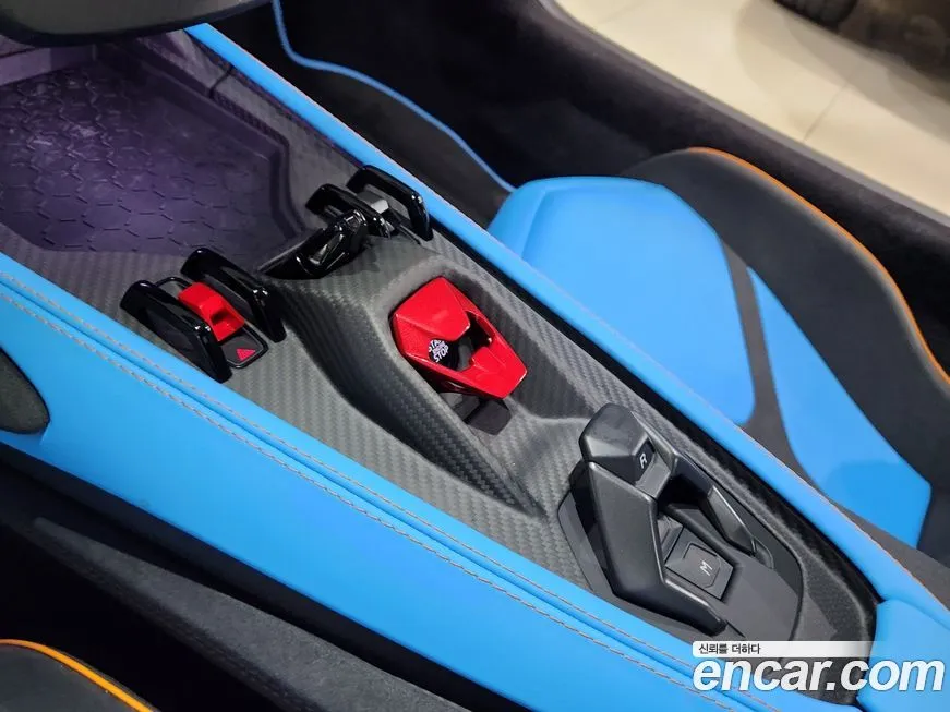Lamborghini Revuelto 2025 из KR, фото 7