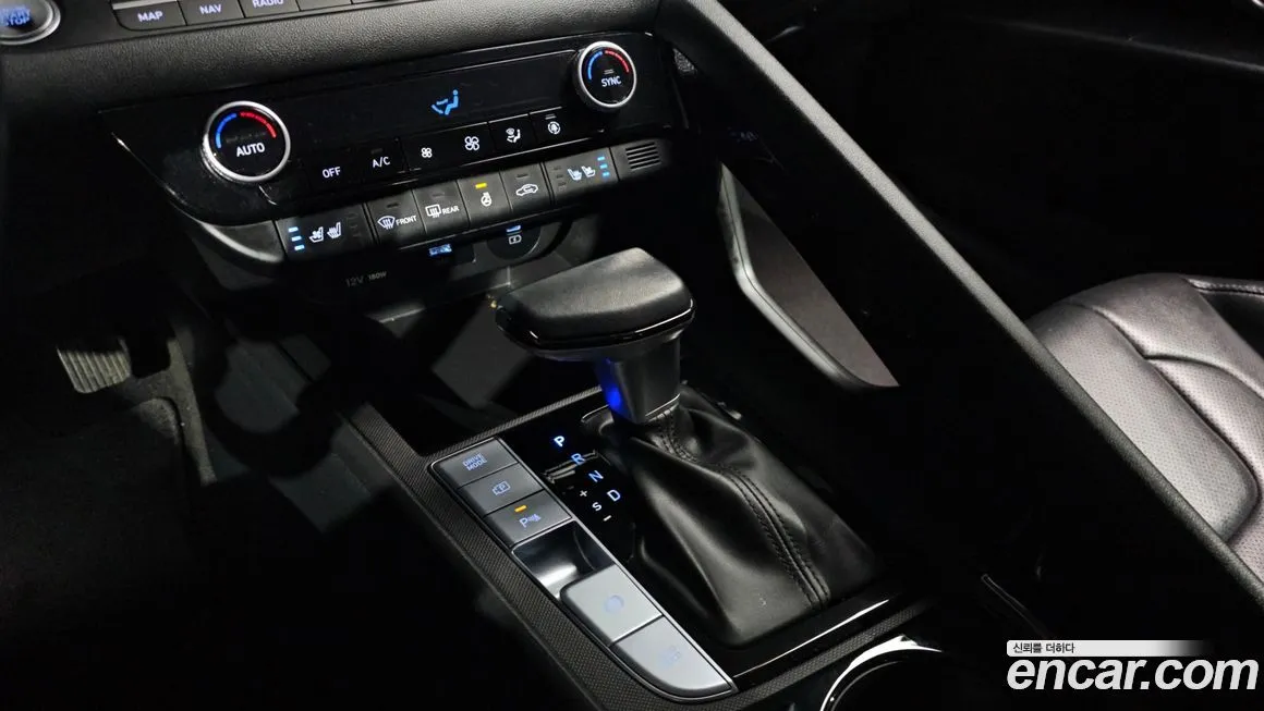 Hyundai AVANTE — фото 4