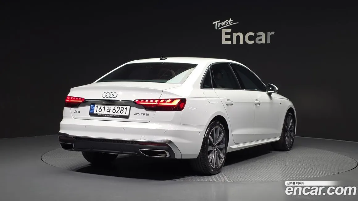 Audi A4 — фото 3
