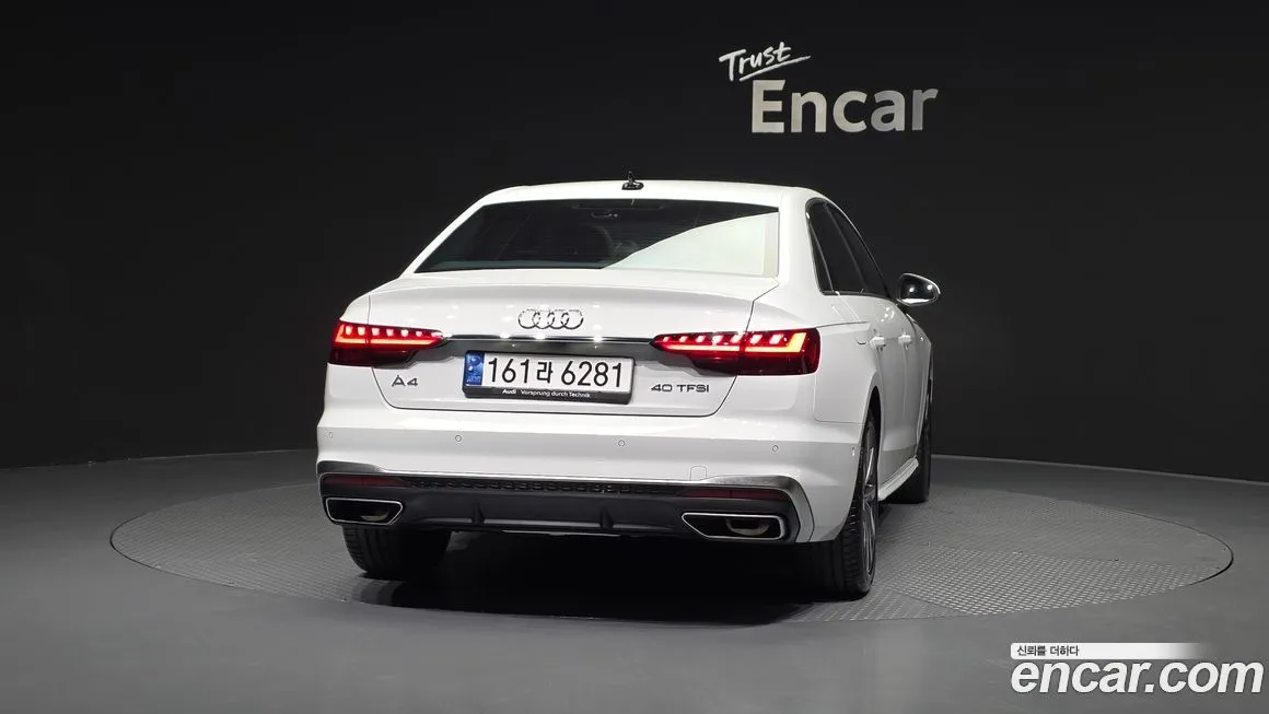 Audi A4 — фото 6