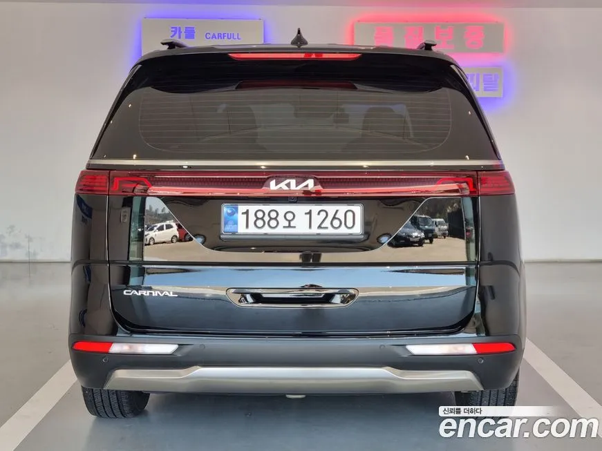 Kia Carnival — фото 4