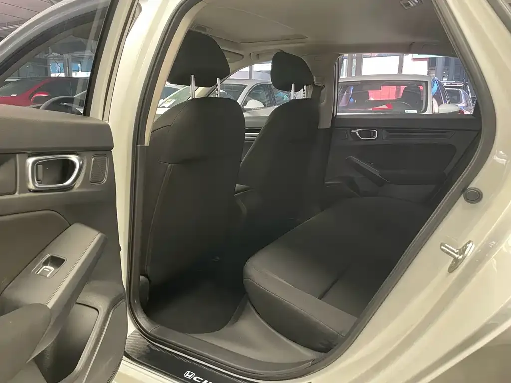 Honda Civic 2023 из CN, фото 2