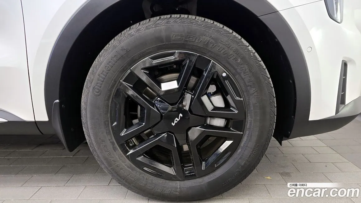 Kia Sorento — фото 7