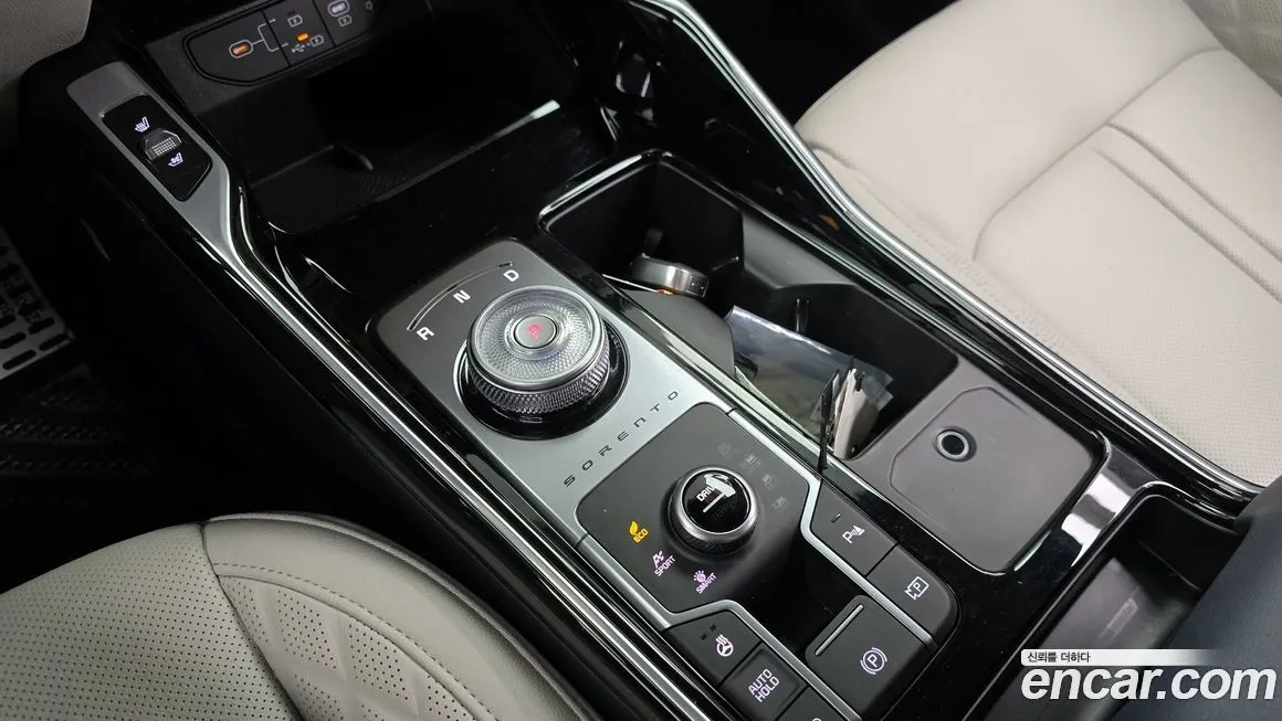 Kia Sorento — фото 9