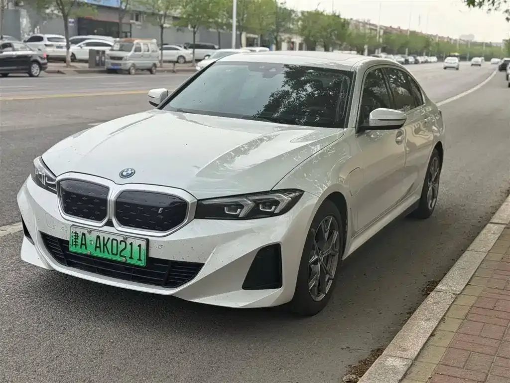 BMW i3 — фото 1