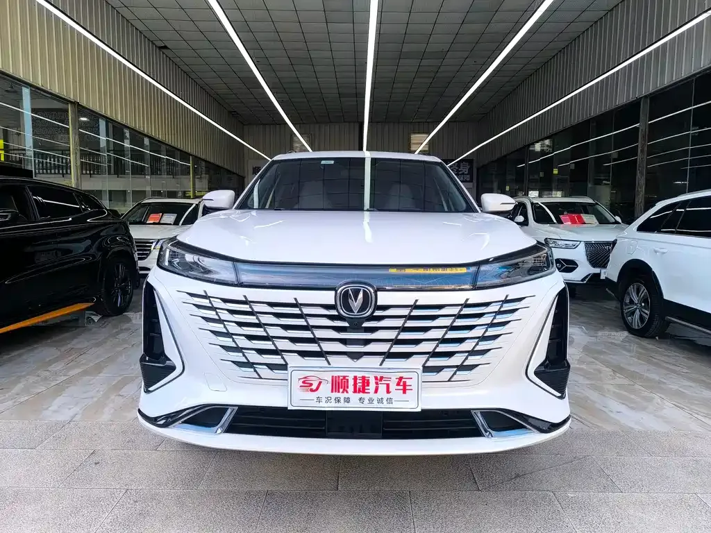 Changan CS75PLUS — фото 9