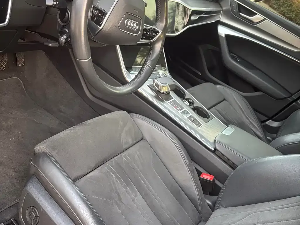 Audi A6 (Import) 2021 из CN, фото 3