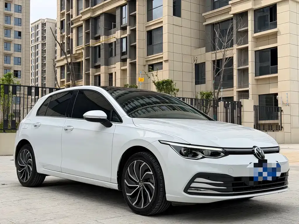Volkswagen Golf 2021 из CN, фото 2